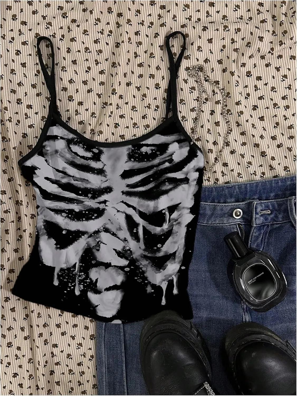 COZYEASE Women's Plus Size Goth Y2K Camisole Tops Graphic Sleeveless Crop Tank Top Streetwear