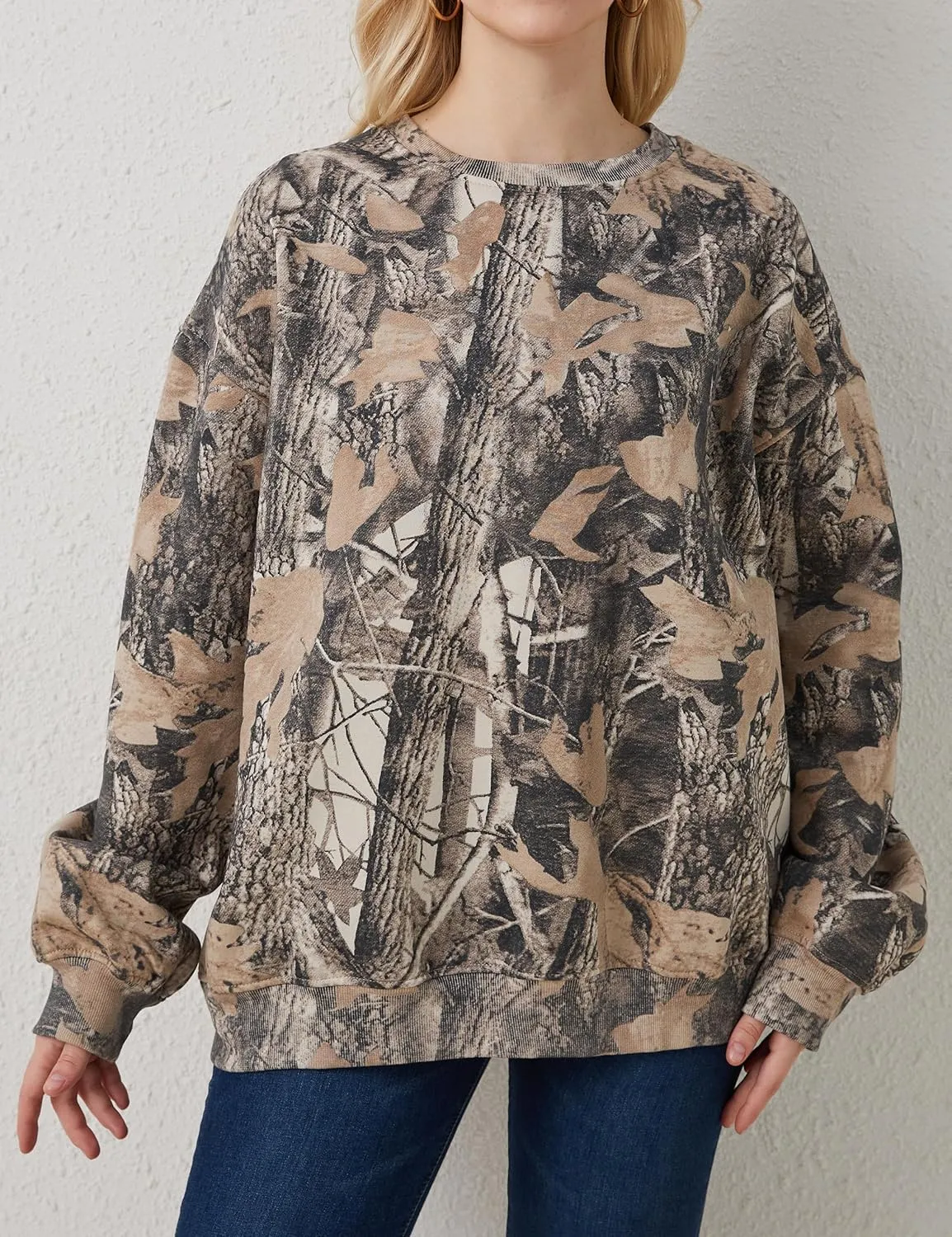 Oversized Camo Sweatshirt For Women Men Maple Leaf Camouflage Sweatshirts Hunting Camo Pullover Tops