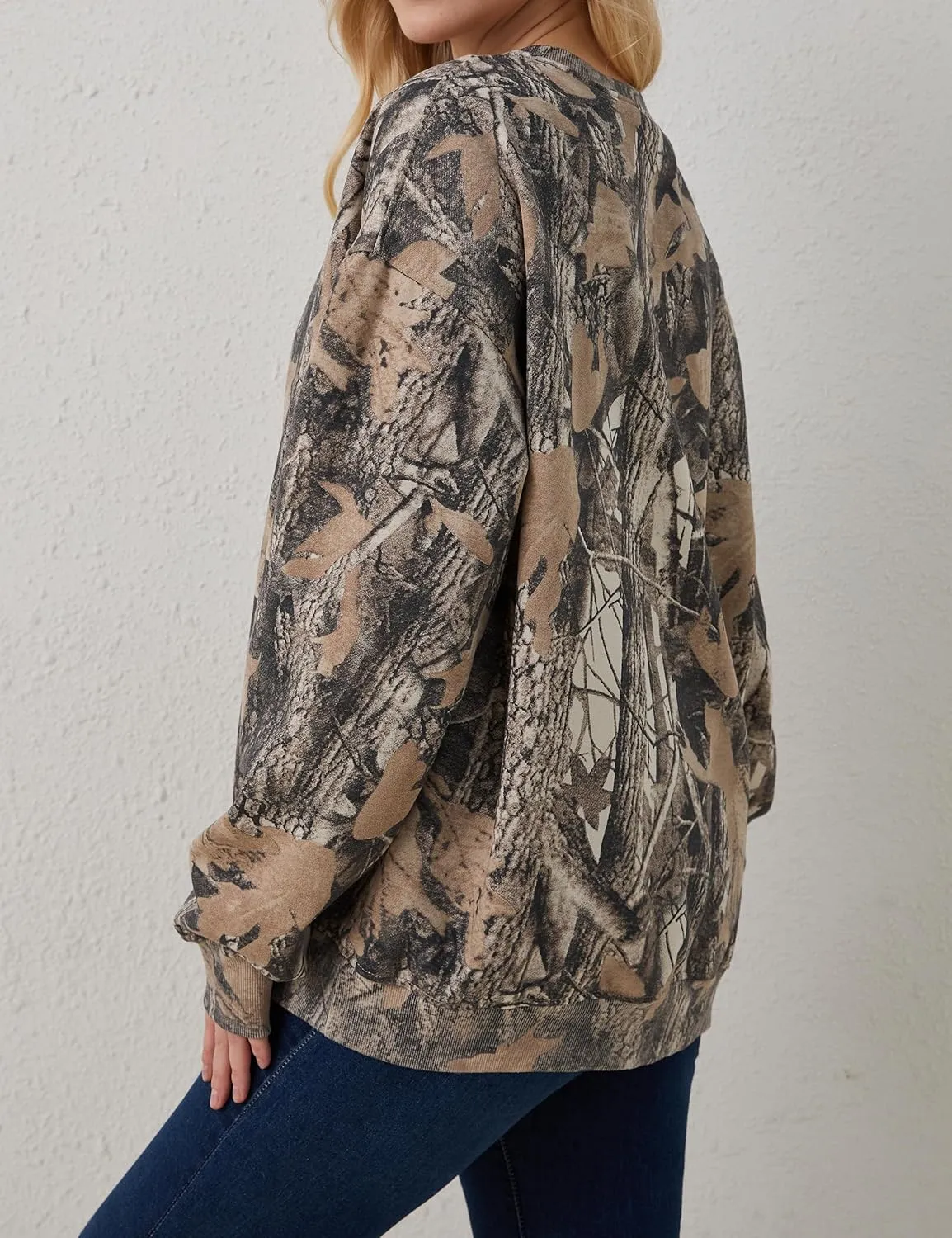Oversized Camo Sweatshirt For Women Men Maple Leaf Camouflage Sweatshirts Hunting Camo Pullover Tops