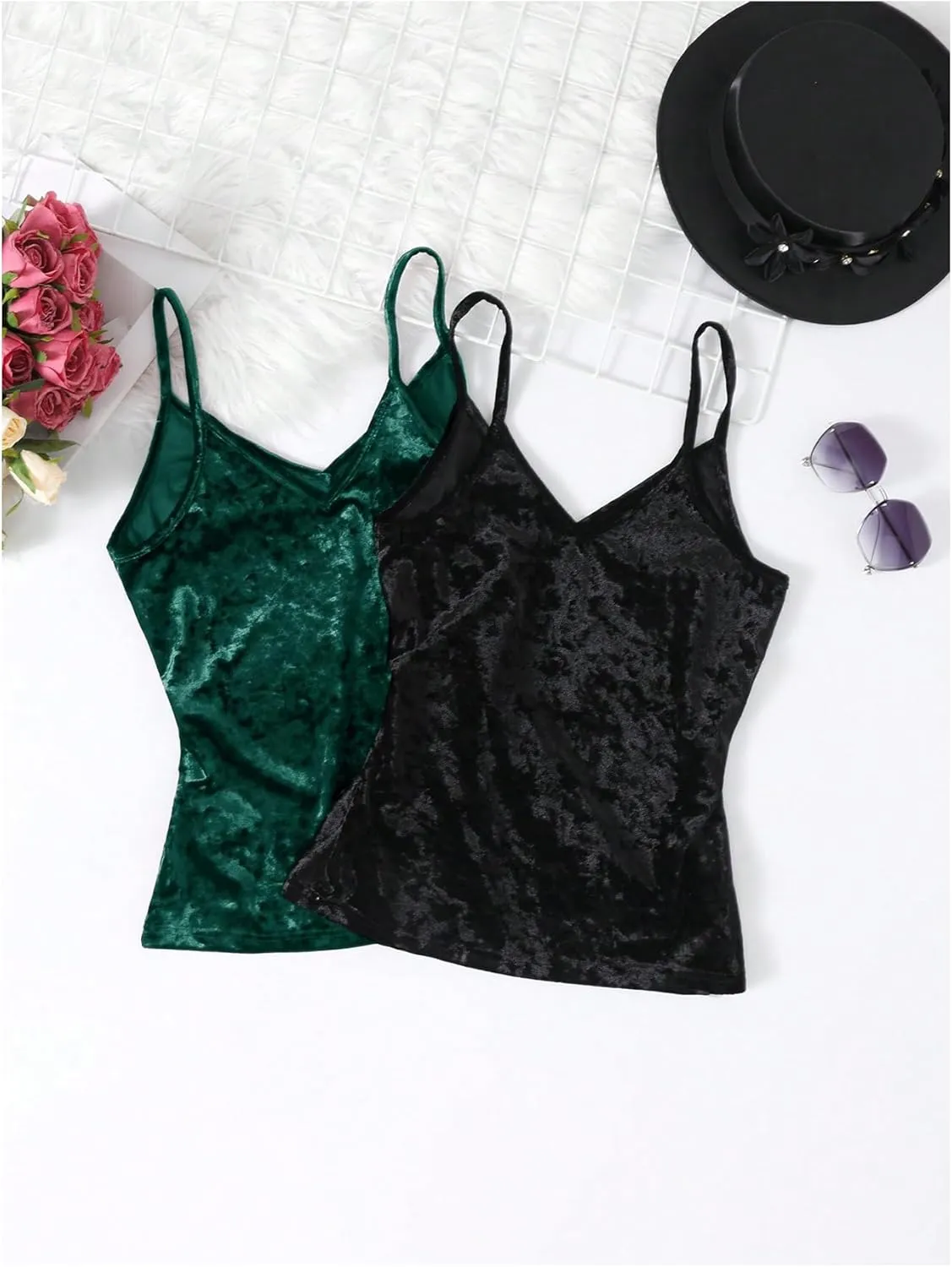 SOLY HUX Women's 2 Piece Velvet Cami Top V Neck Spaghetti Strap Solid Tops