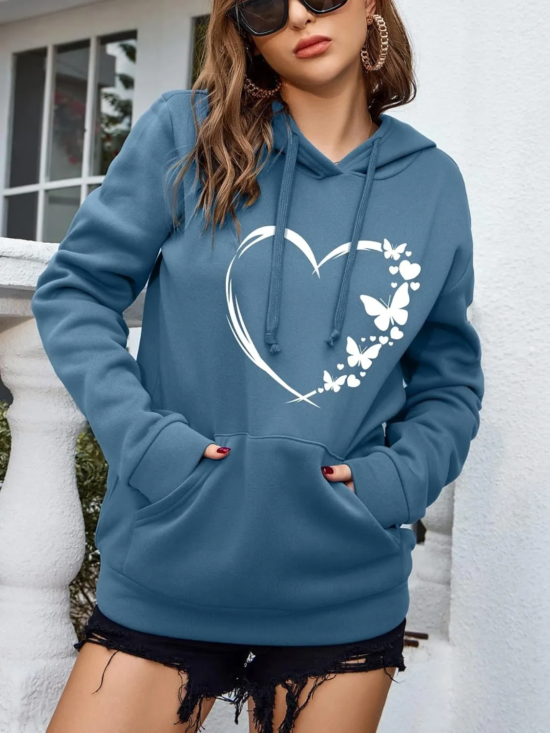 SOLY HUX Women's Graphic Hoodies Heart Print Drawstring Long Sleeve Pocket Sweatshirt Pullover Tops