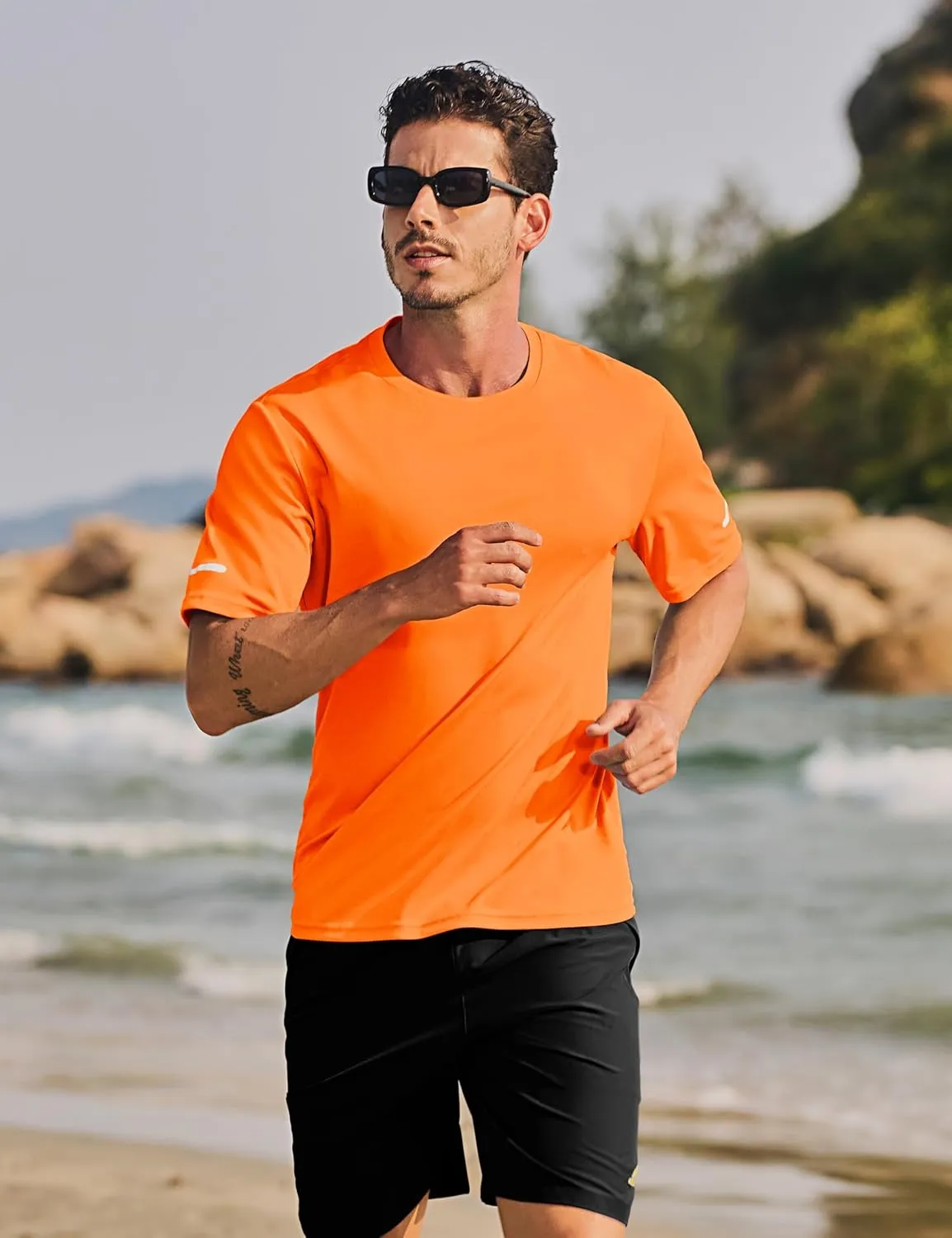 TACVASEN Men's Short Sleeve Swim Top UPF 50  Sun Protection T-Shirt Crew Neck Moisture Wicking Gym Shirts