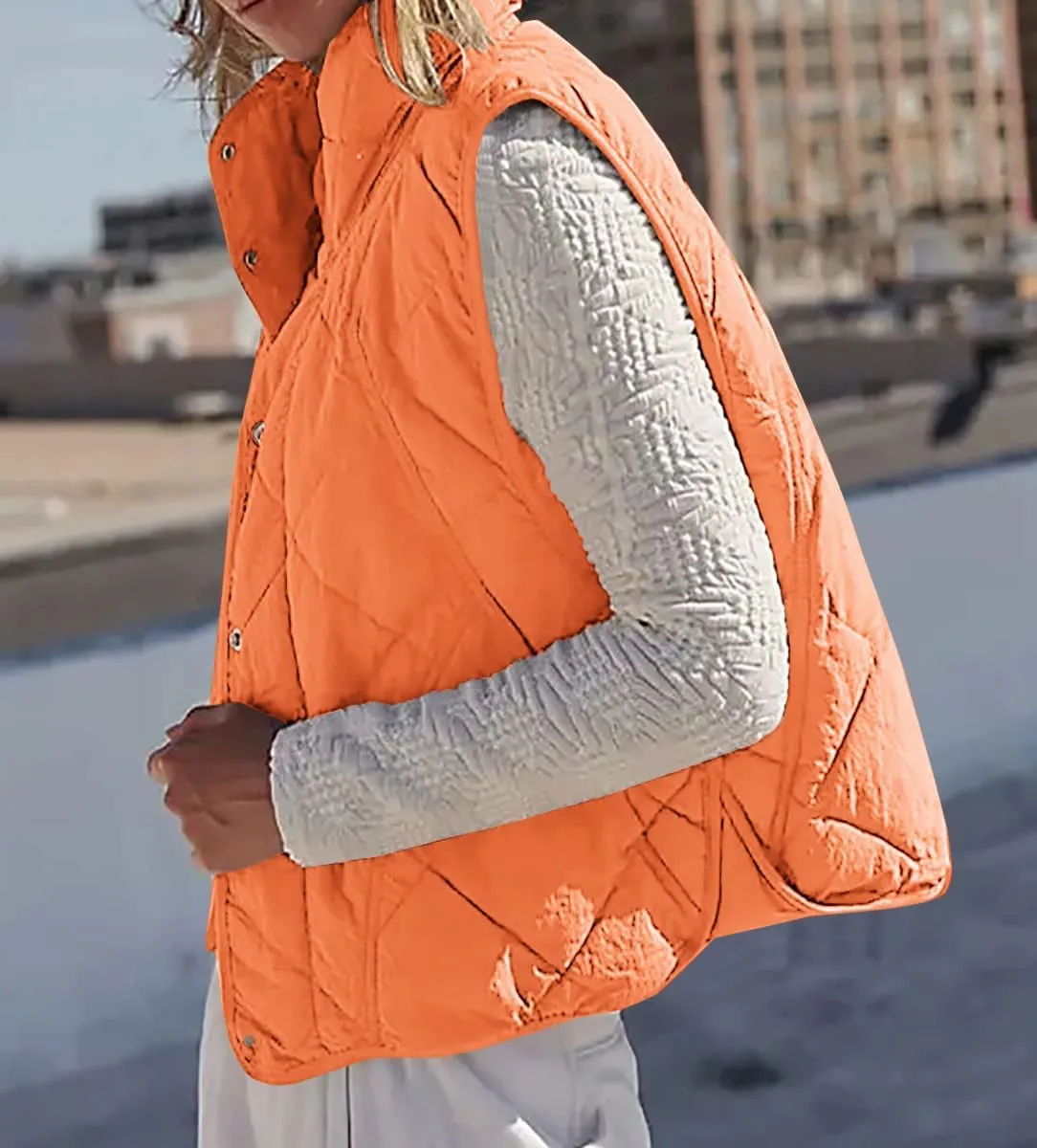 Veatzaer Womens Puffer Vest Cropped Quilted Stand Collar Lightweight Jacket Sleeveless Button Down Tops