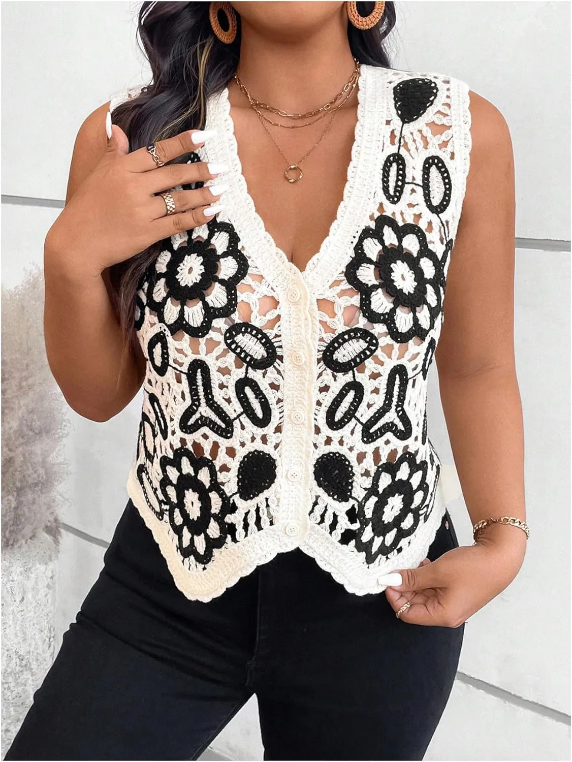 Verdusa Women's Plus Size Button Front V Neck Crochet Sweater Vest Sleeveless Knit Tops